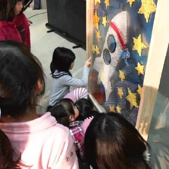 木製アート施設に寄贈