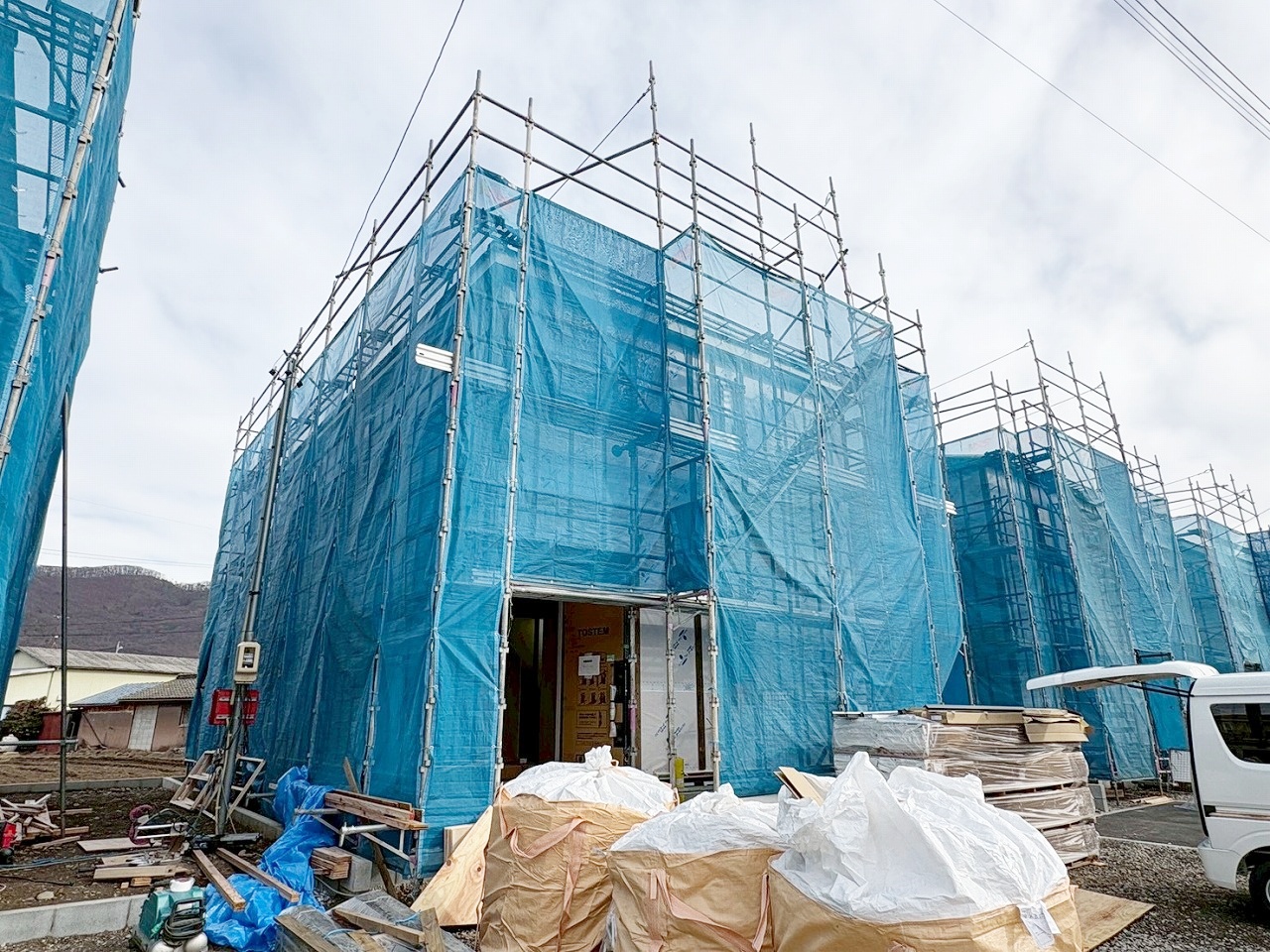 千曲市大字中 　新築戸建