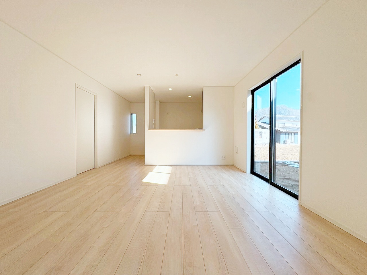 千曲市大字中 　新築戸建