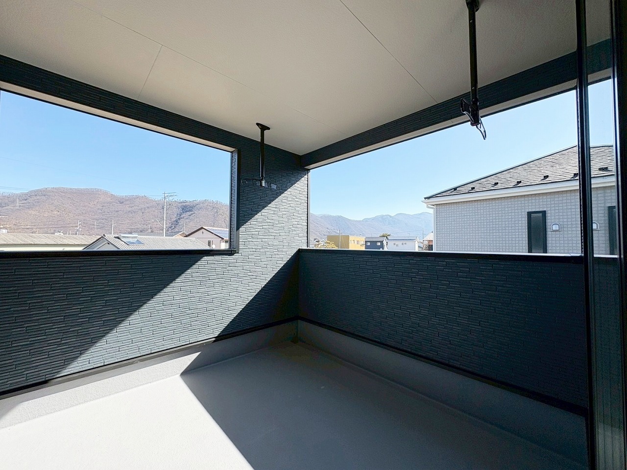 千曲市大字中 　新築戸建