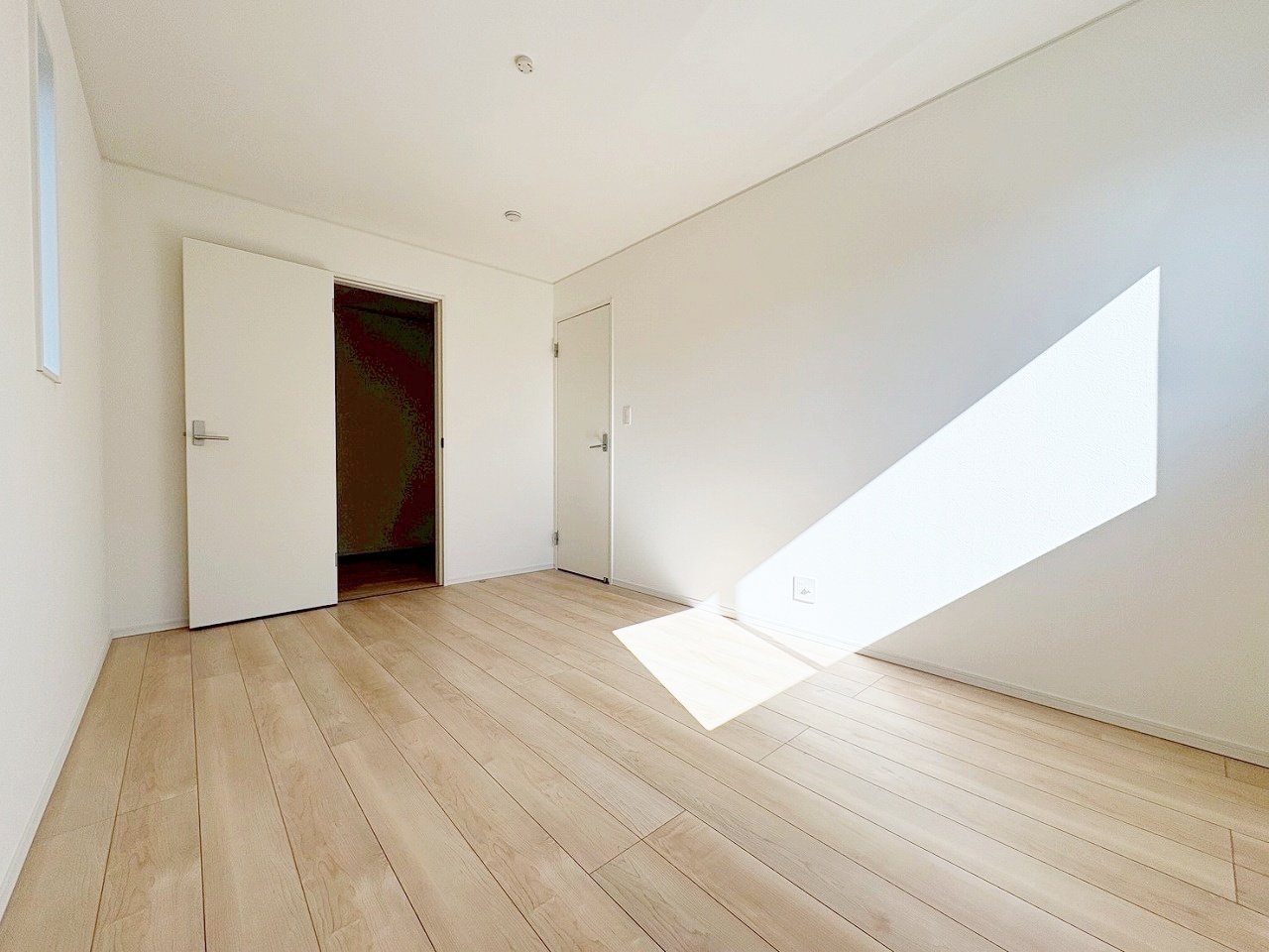 千曲市大字中 　新築戸建