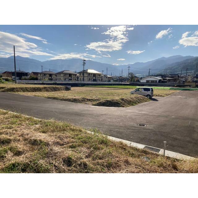 千曲市大字稲荷山　土地
