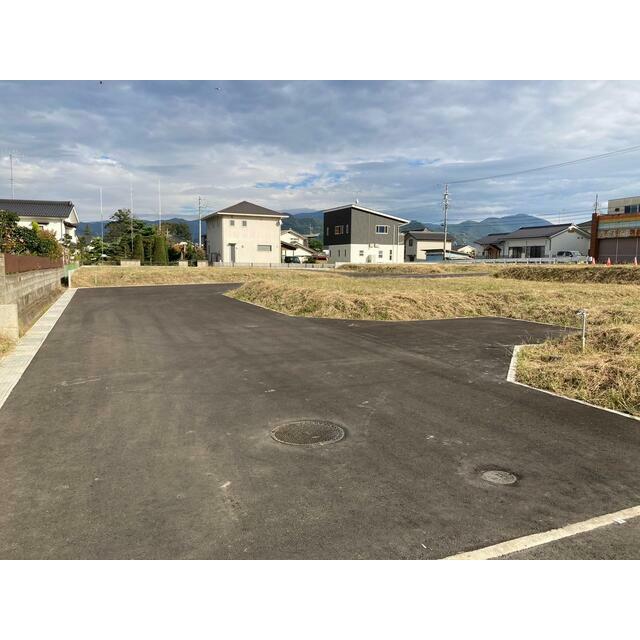 千曲市大字稲荷山　土地