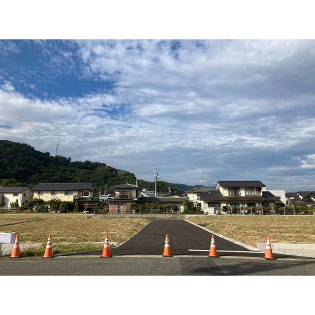 千曲市大字稲荷山　土地