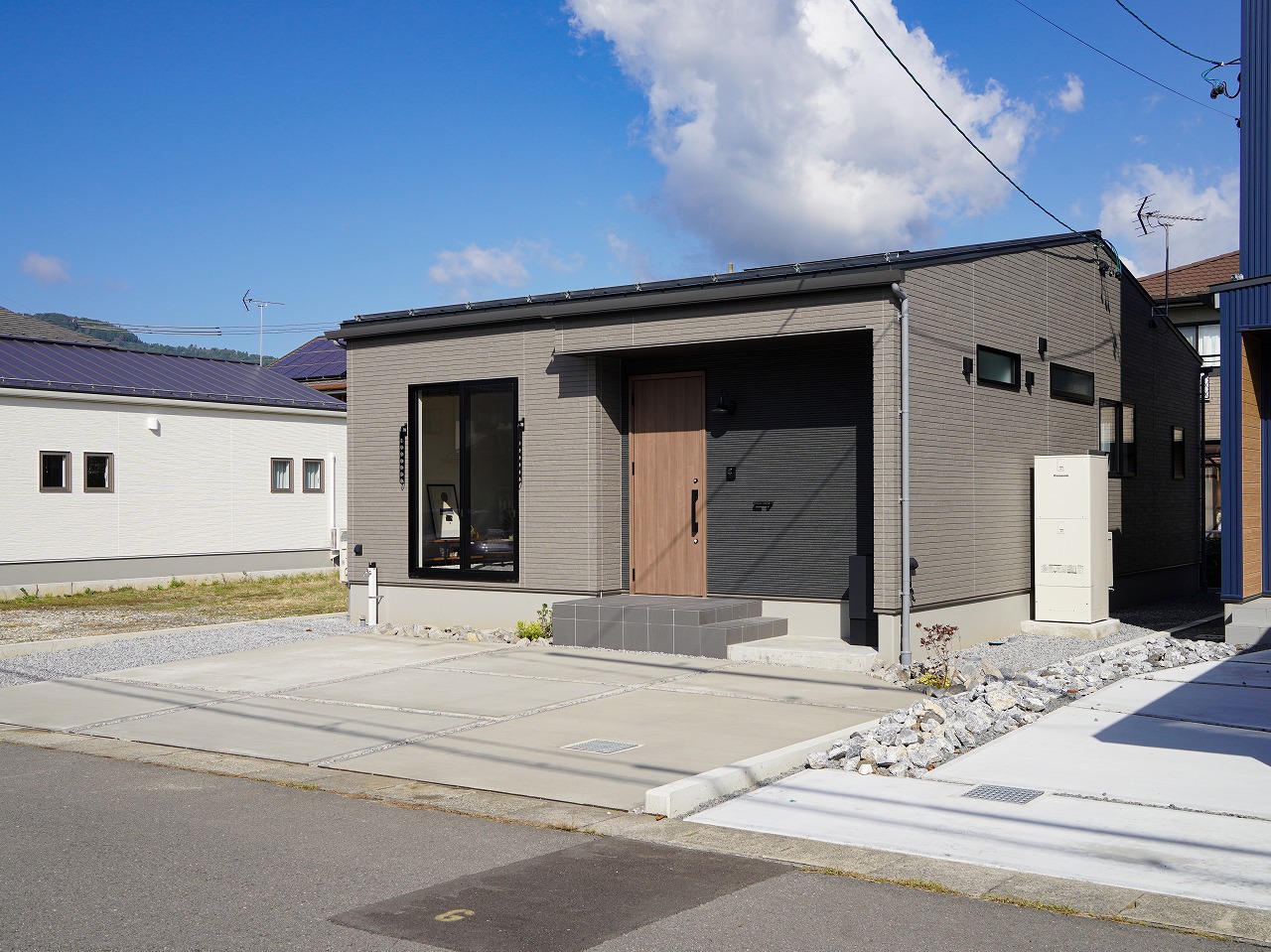 千曲市杭瀬下5丁目　新築戸建