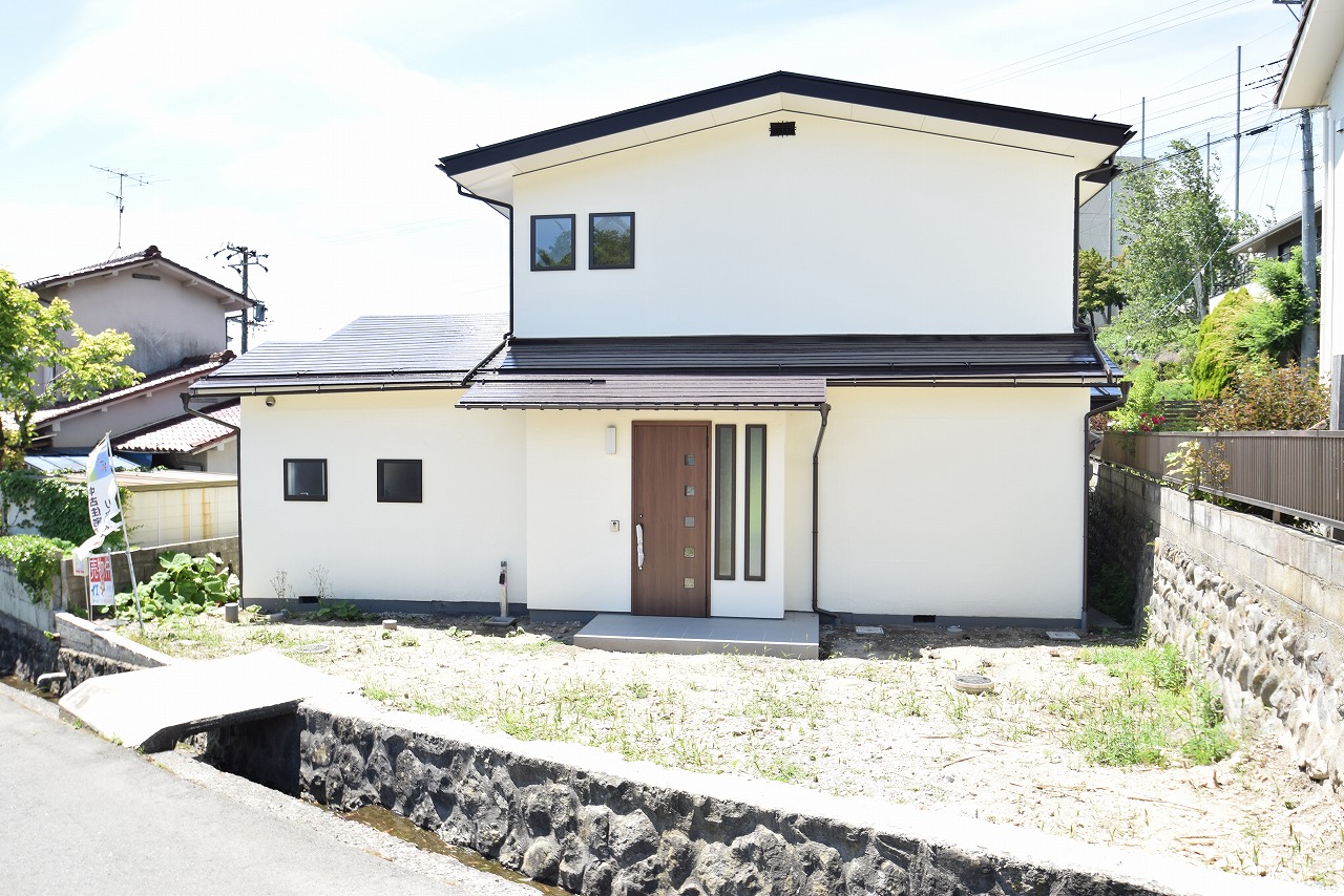 長野市箱清水３丁目　中古戸建