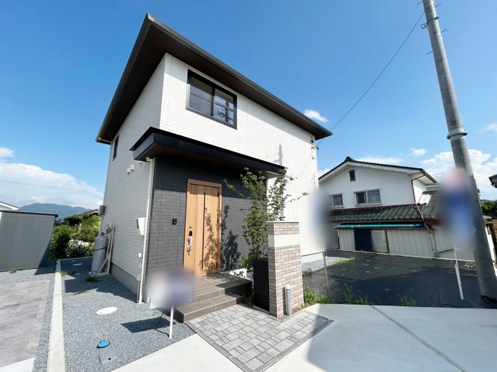 佐久市長土呂字周防畑　新築戸建