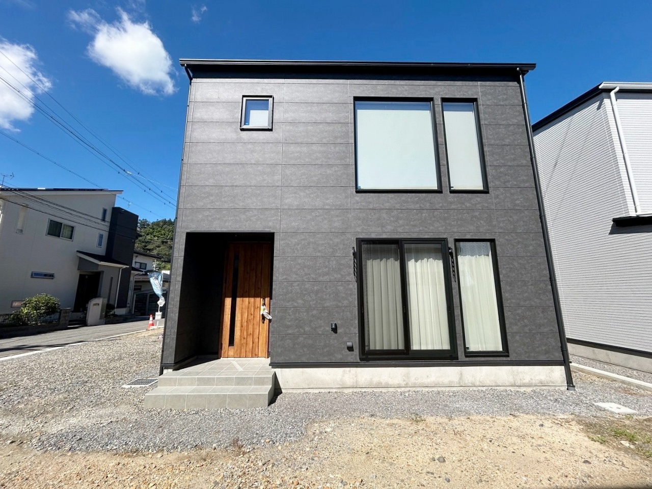 長野市安茂里小市１丁目　新築戸建
